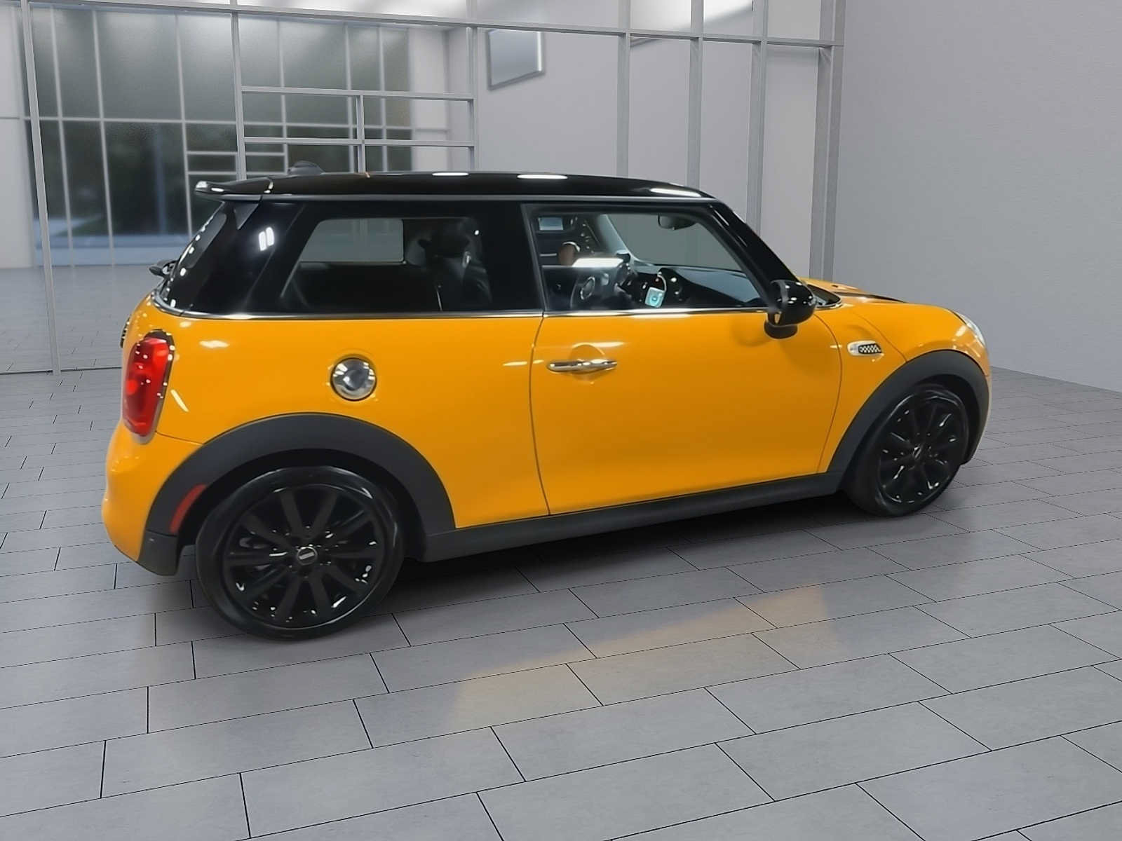 Used 2018 MINI Cooper S FWD image 2