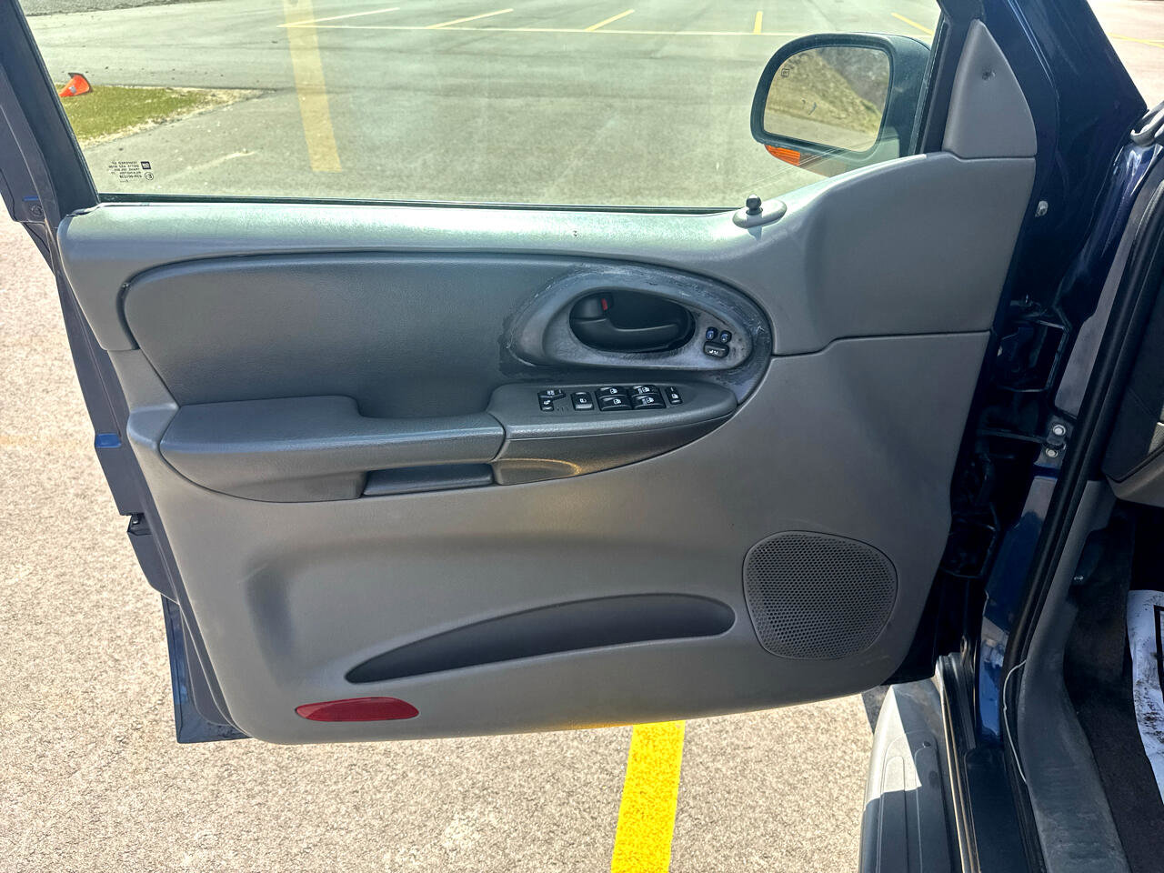 Used 2003 Chevrolet TrailBlazer LTZ image 9