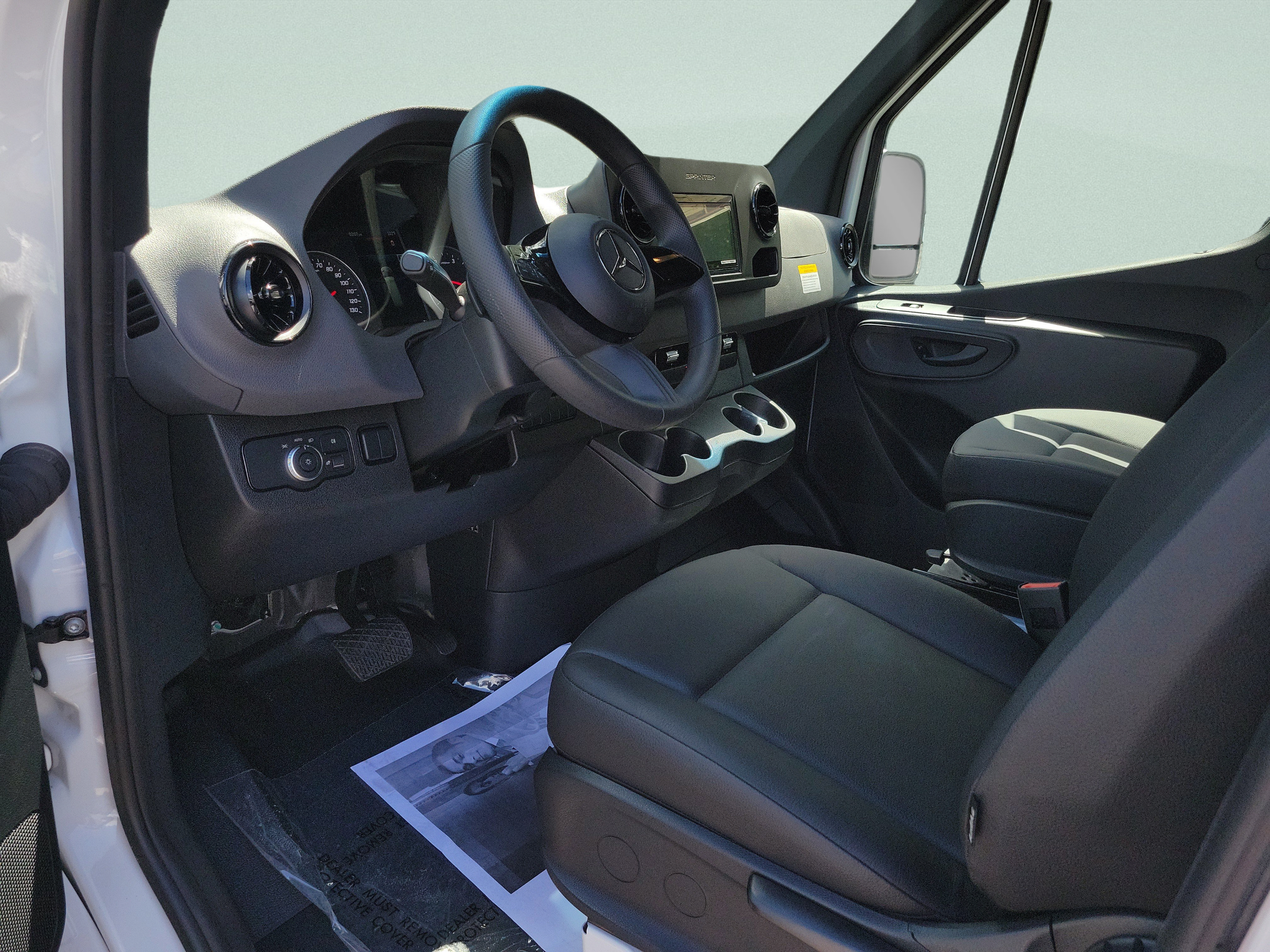 New 2025 Mercedes-Benz Sprinter 2500 image 15
