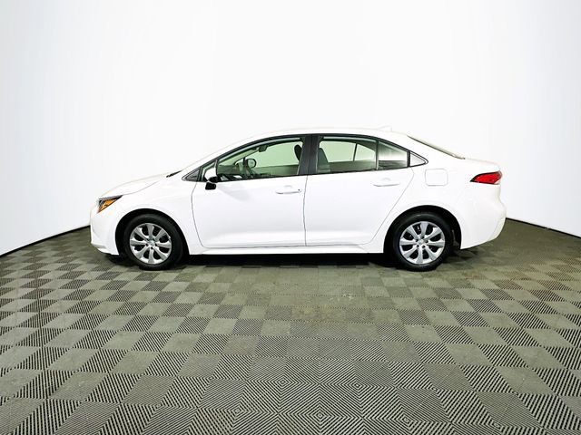 Certified 2025 Toyota Corolla LE image 5