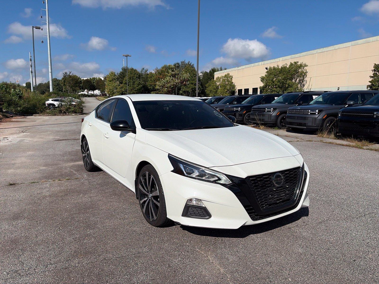 Used 2021 Nissan Altima 2.5 SR FWD image 8