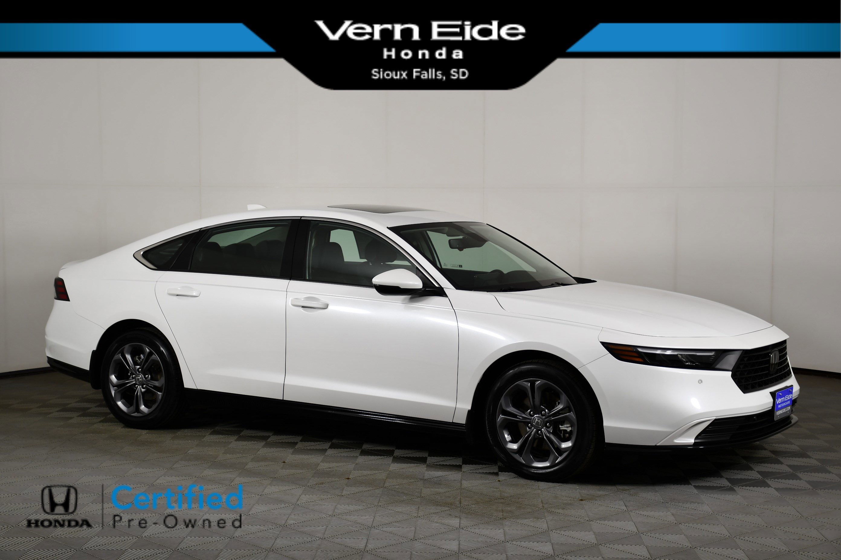 Certified 2025 Honda Accord EX-L image 1
