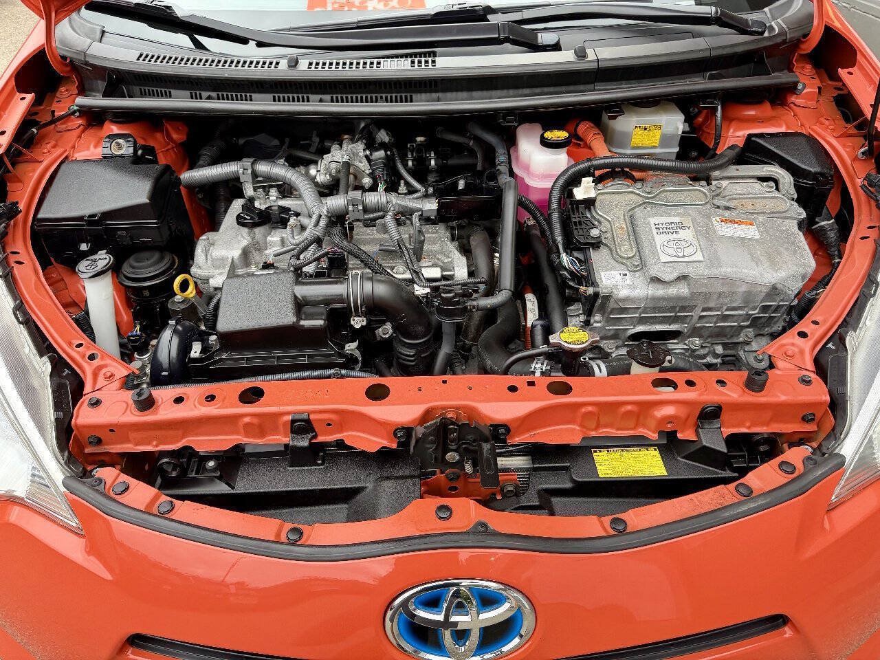 Used 2014 Toyota Prius C Four FWD image 17