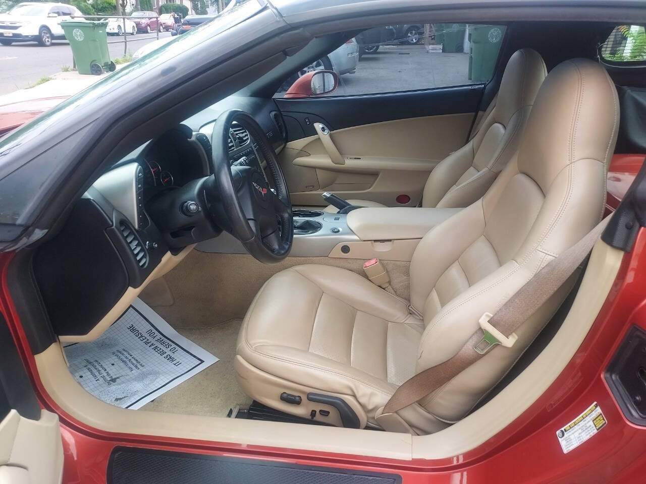 Used 2005 Chevrolet Corvette Coupe w/ Preferred Equipment Group RWD image 5