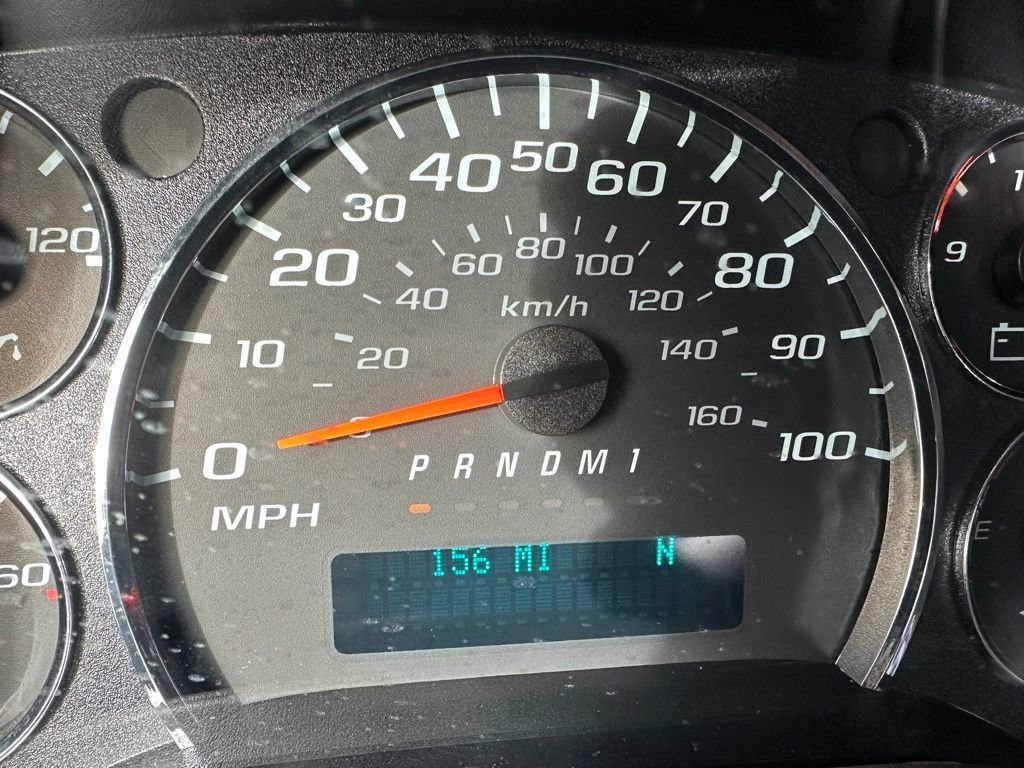 Used 2025 Chevrolet Express 2500 Extended w/ Communications Package image 5