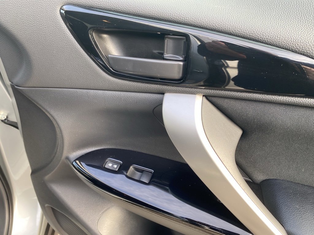 Used 2024 Mitsubishi Eclipse Cross LE image 11