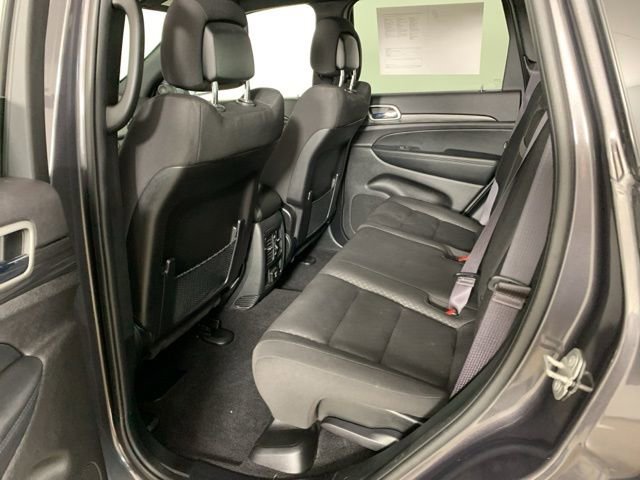 Used 2021 Jeep Grand Cherokee Laredo w/ Security & Convenience Group image 31