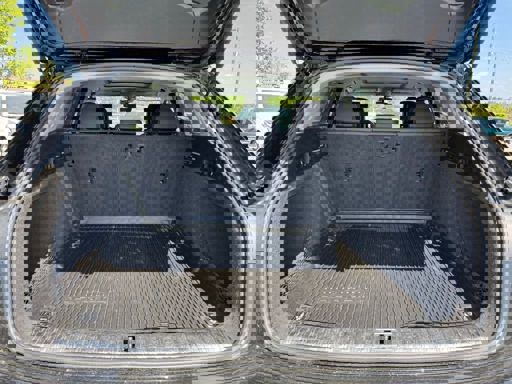 Used 2019 Audi e-tron Premium Plus image 38