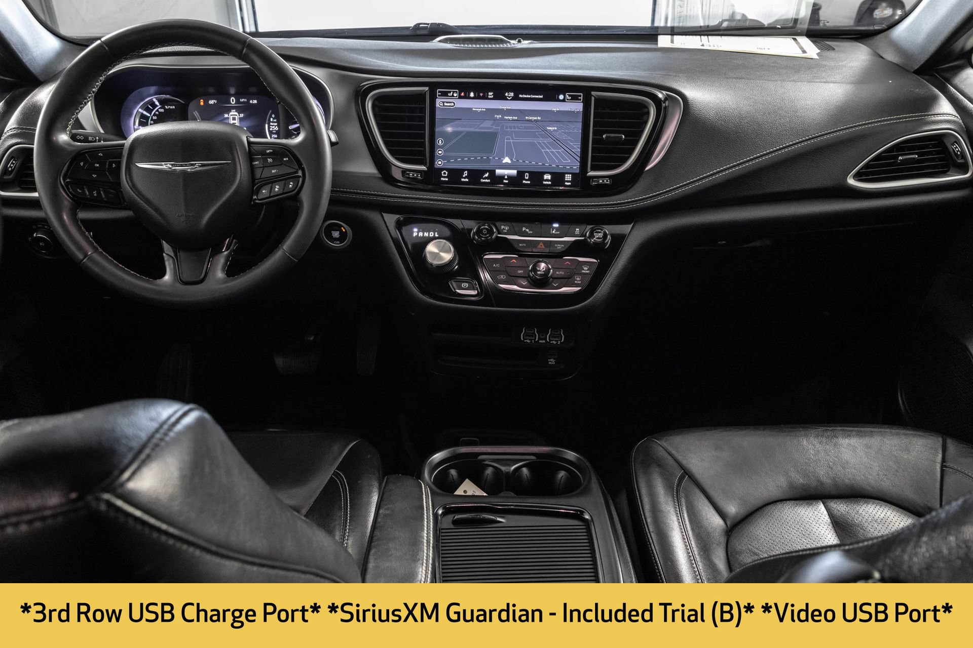 Used 2022 Chrysler Pacifica Touring-L w/ Uconnect Theater Family Group FWD image 27