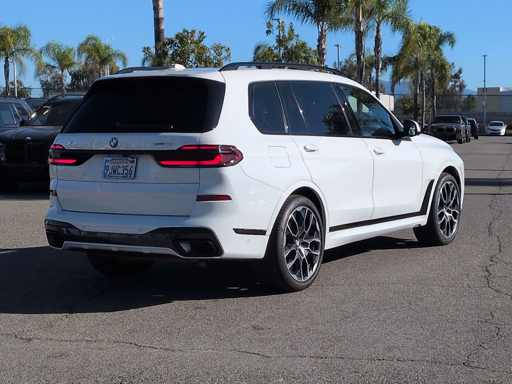 Certified 2024 BMW X7 xDrive40i w/ M Sport Package image 10