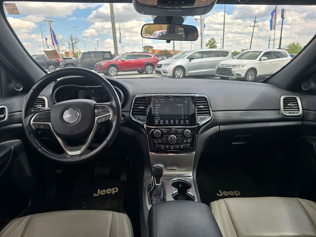 Used 2021 Jeep Grand Cherokee Laredo X AWD/4WD image 17