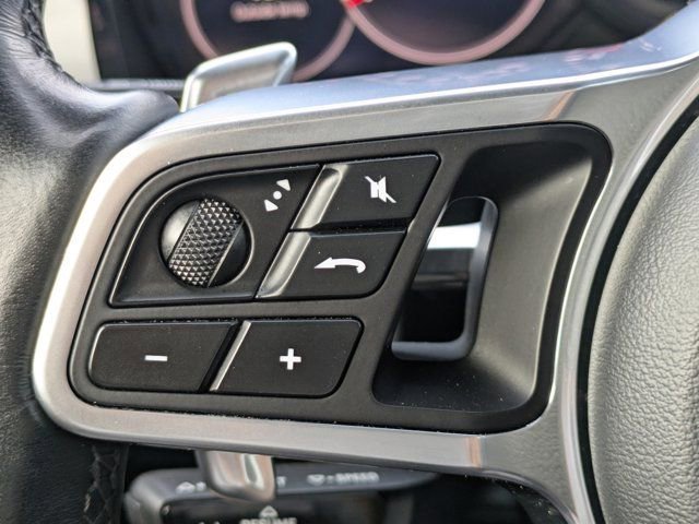 Used 2022 Porsche Cayenne S Platinum image 21