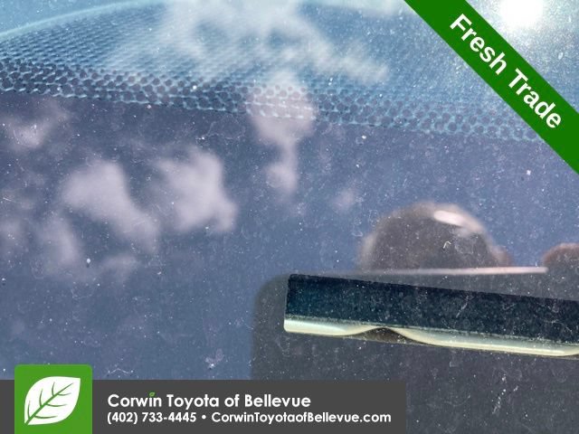 Used 2015 Toyota Sienna SE w/ SE Preferred Package FWD image 11