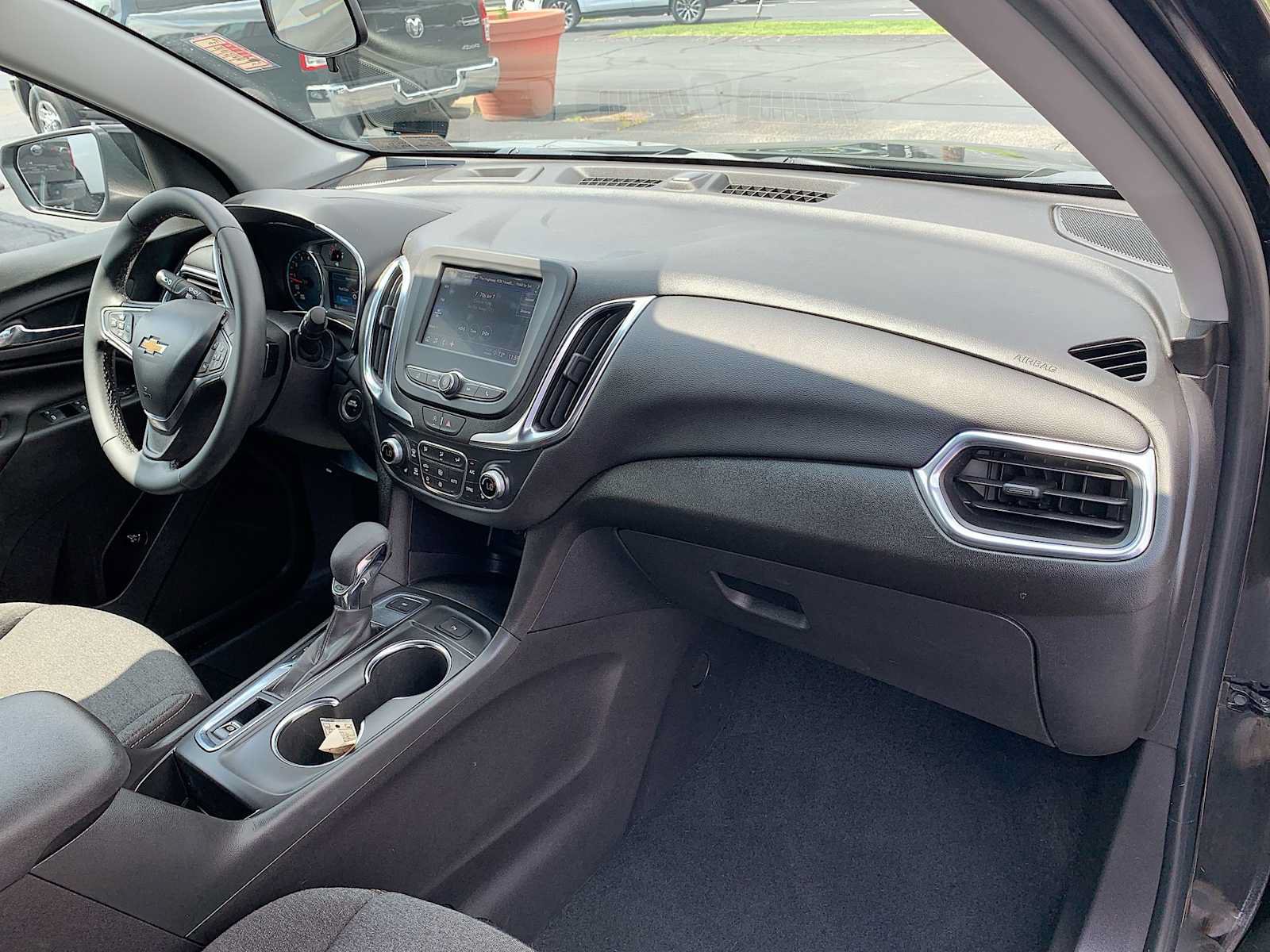 Used 2023 Chevrolet Equinox LT AWD/4WD image 27