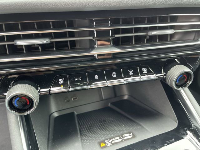 New 2026 Chevrolet Traverse LT w/ Driver Confidence Package image 19