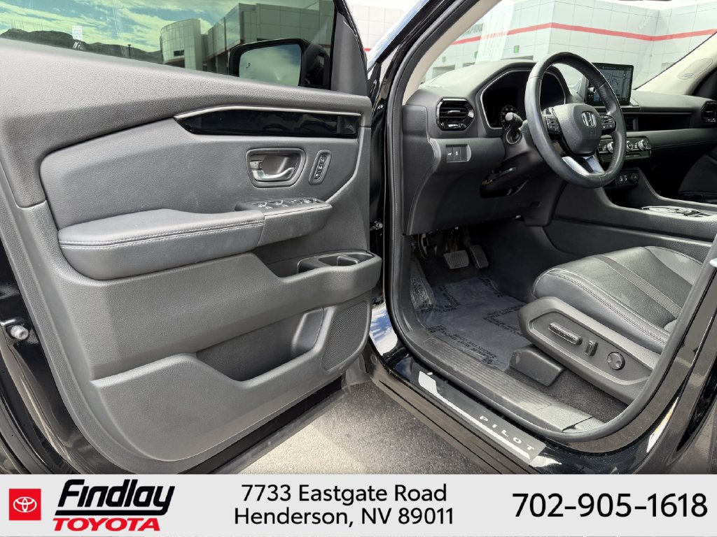 Used 2024 Honda Pilot Touring image 5