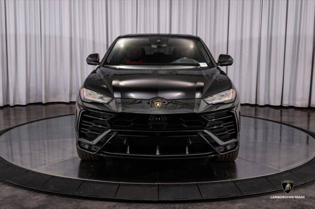 Used 2021 Lamborghini Urus AWD/4WD image 4