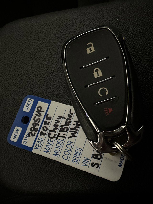 Used 2025 Chevrolet TrailBlazer LT image 32