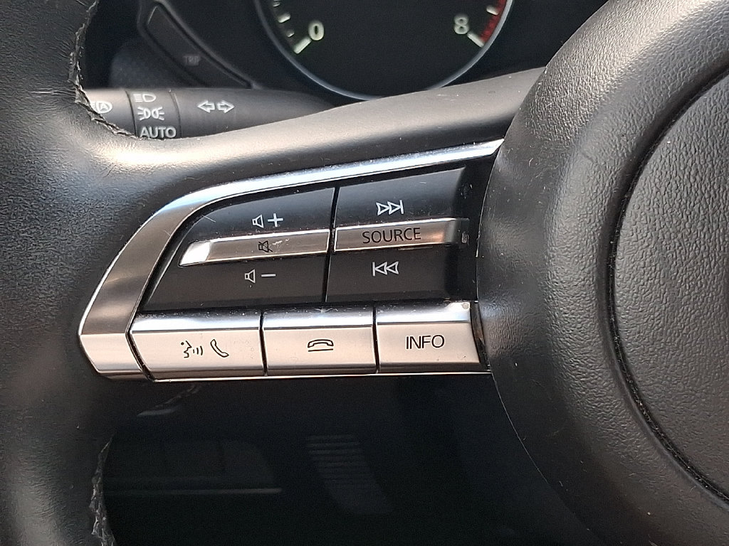 Used 2025 MAZDA CX-50 AWD 2.5 S w/ Preferred Package image 21