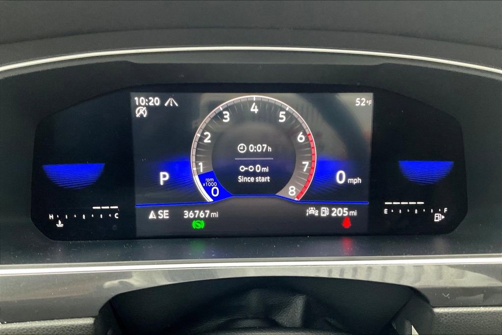 Used 2023 Volkswagen Tiguan SE w/ Panoramic Sunroof Package image 19