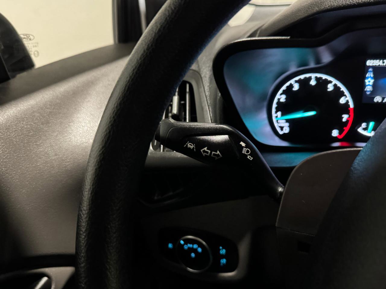 Used 2020 Ford Transit Connect XLT image 18