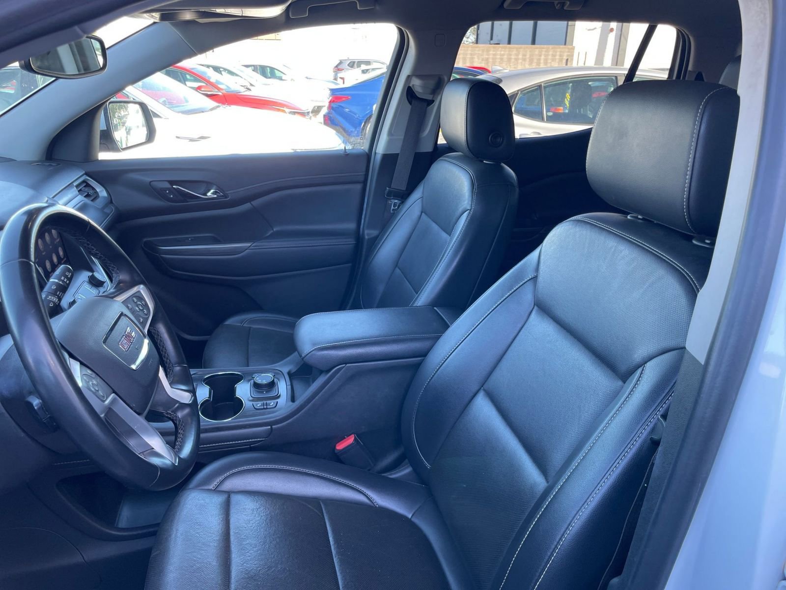 Used 2023 GMC Acadia SLT image 39