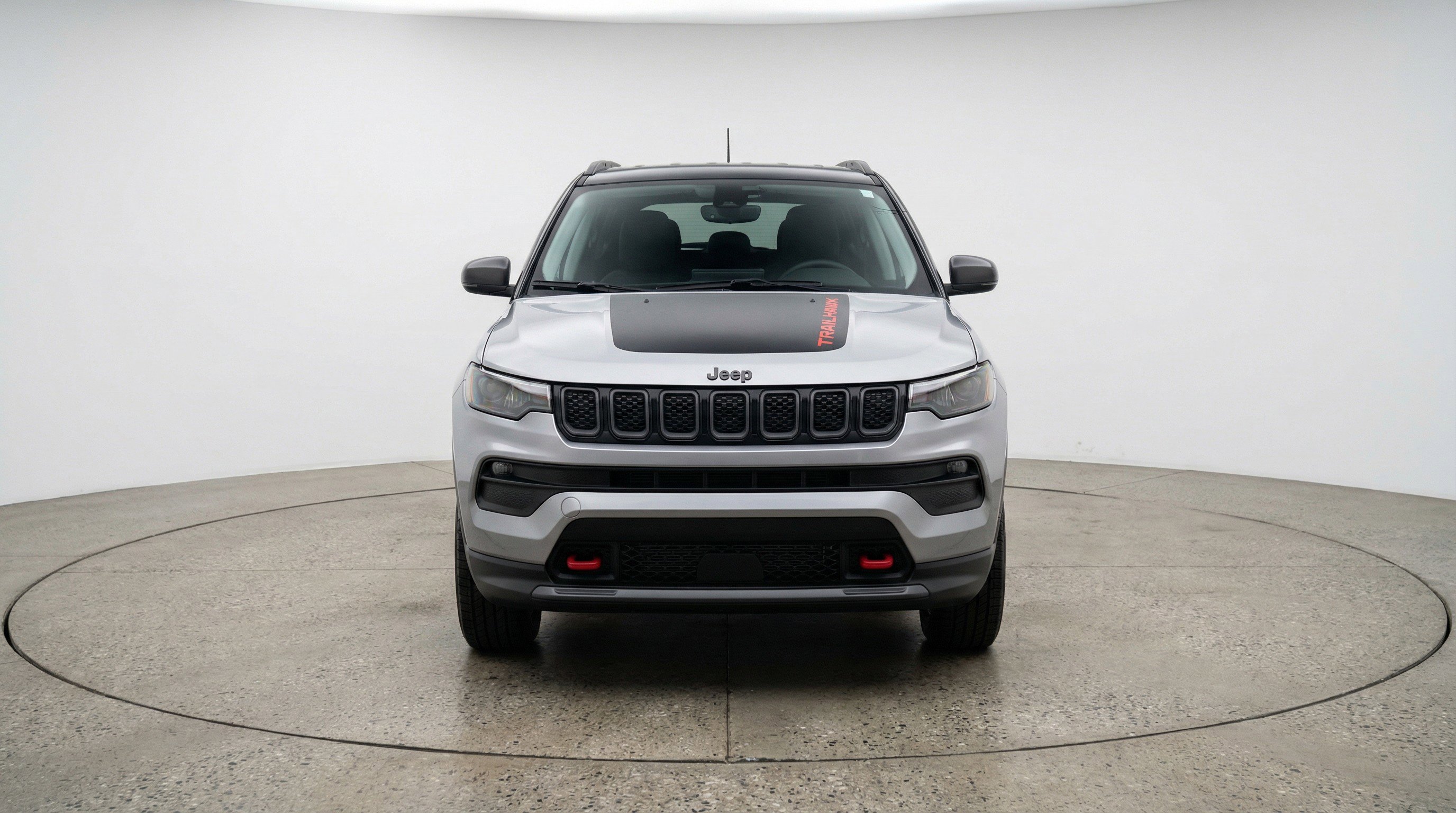 Used 2025 Jeep Compass Trailhawk image 2