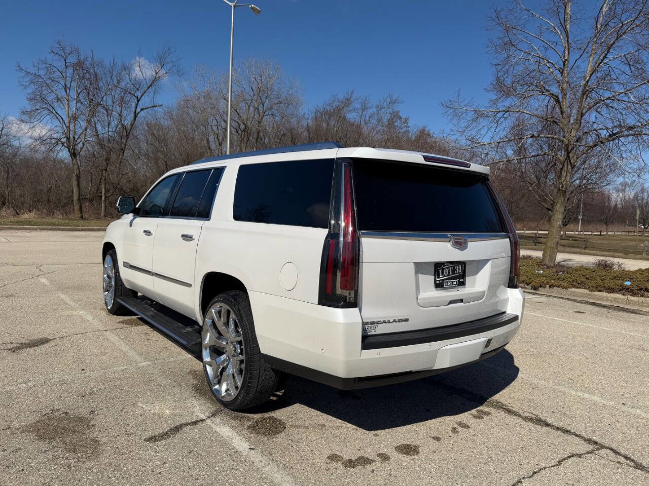 Used 2017 Cadillac Escalade ESV Platinum image 6