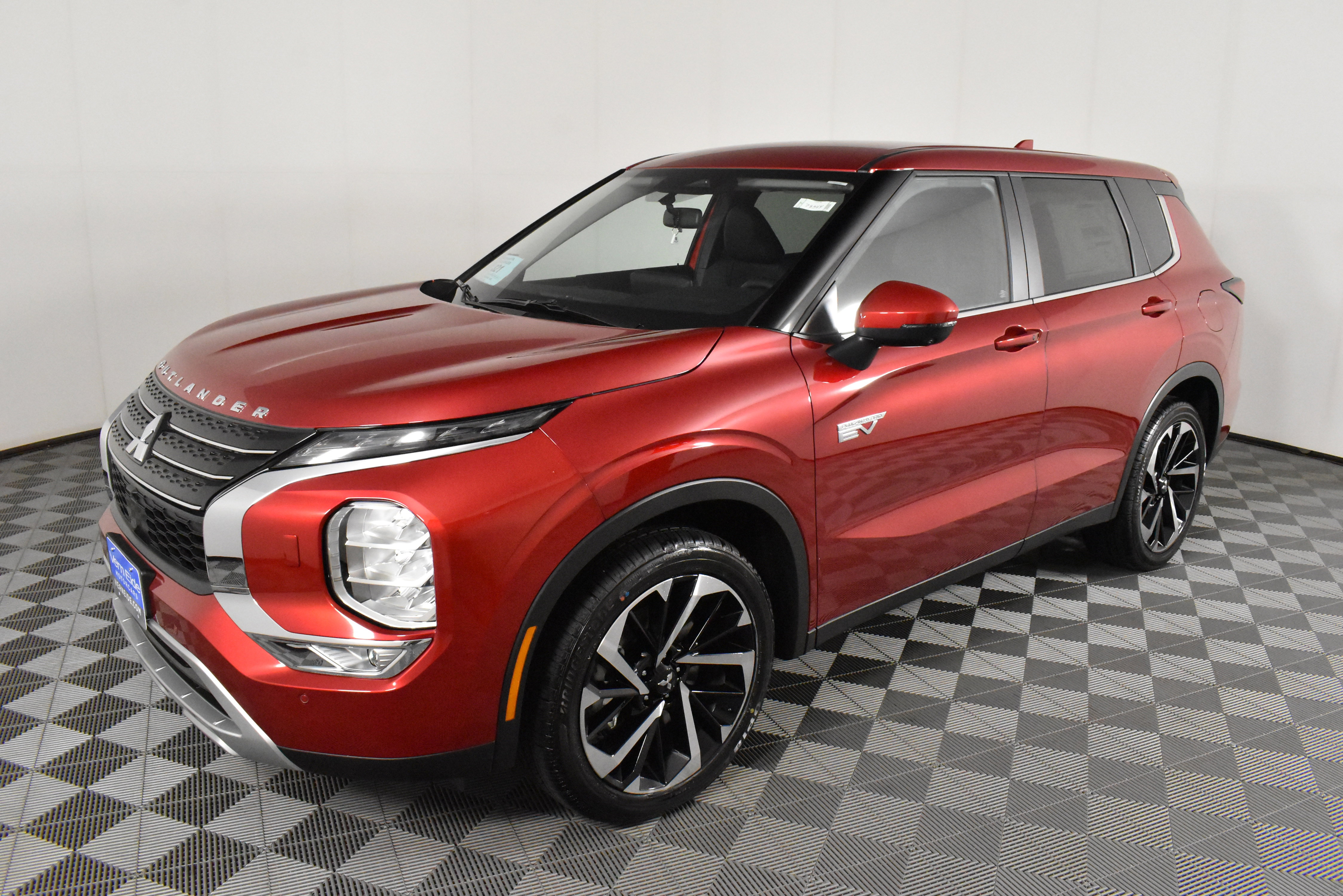 Used 2025 Mitsubishi Outlander SE image 10