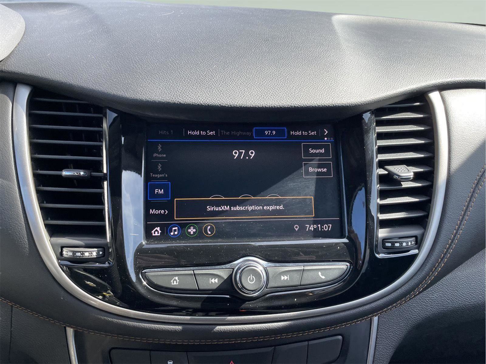 Used 2020 Chevrolet Trax LT image 25