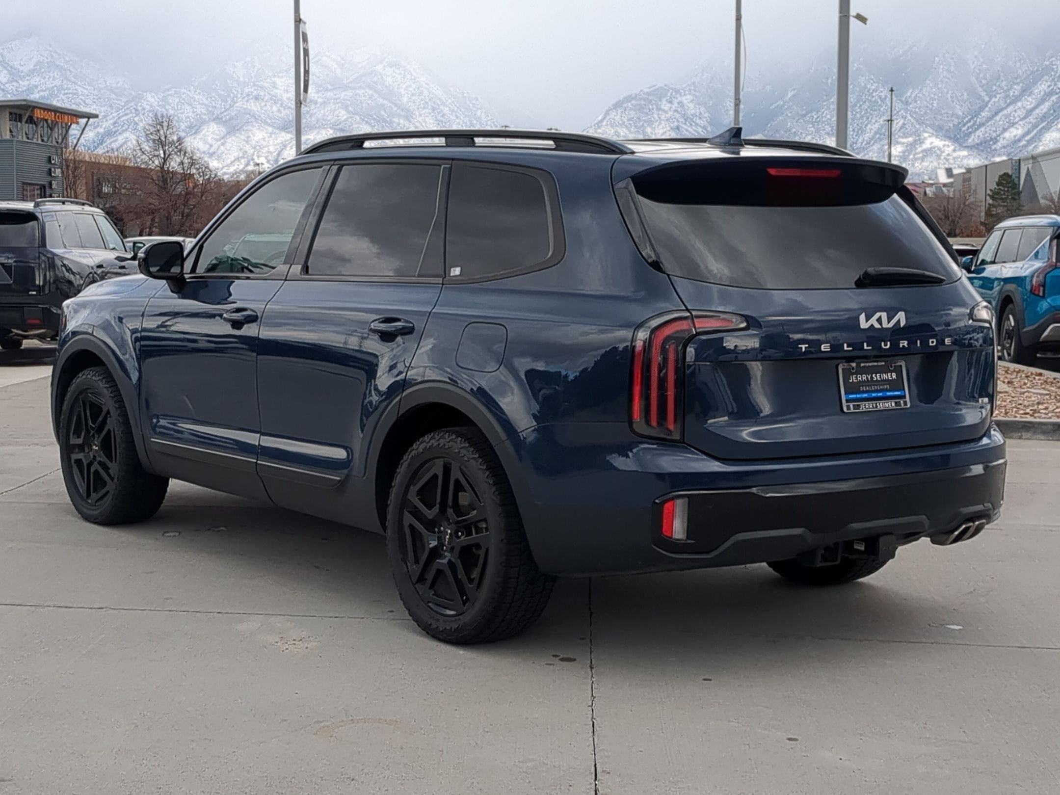 Certified 2024 Kia Telluride SX X-Line image 3