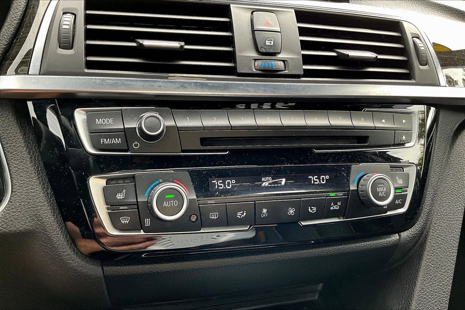 Used 2016 BMW 340i xDrive Sedan AWD/4WD image 16