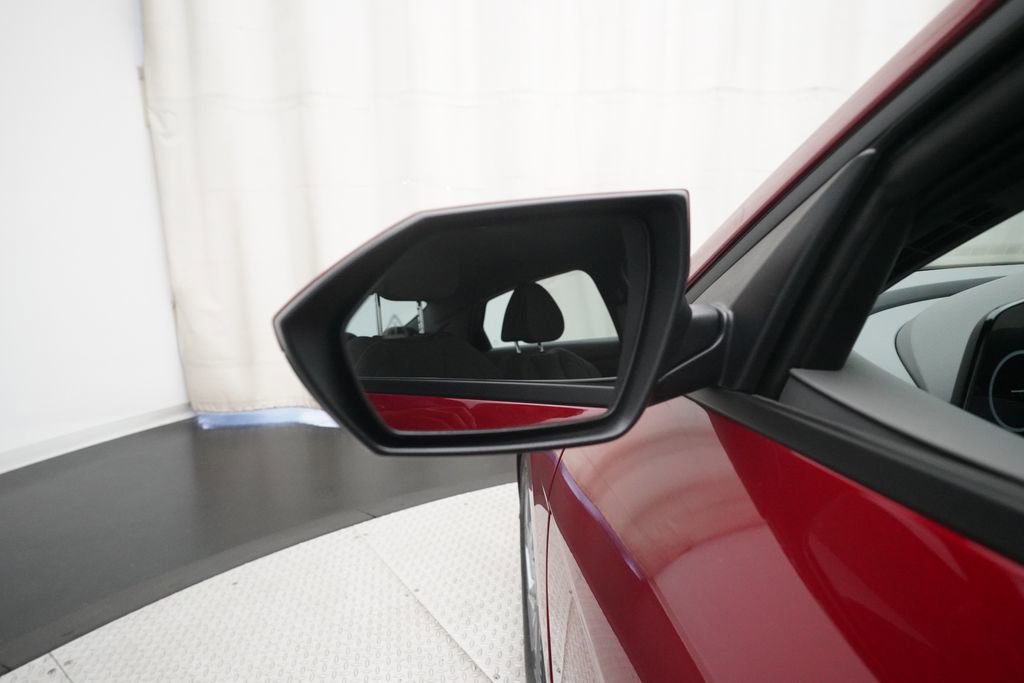 Used 2024 Hyundai Elantra Blue image 24