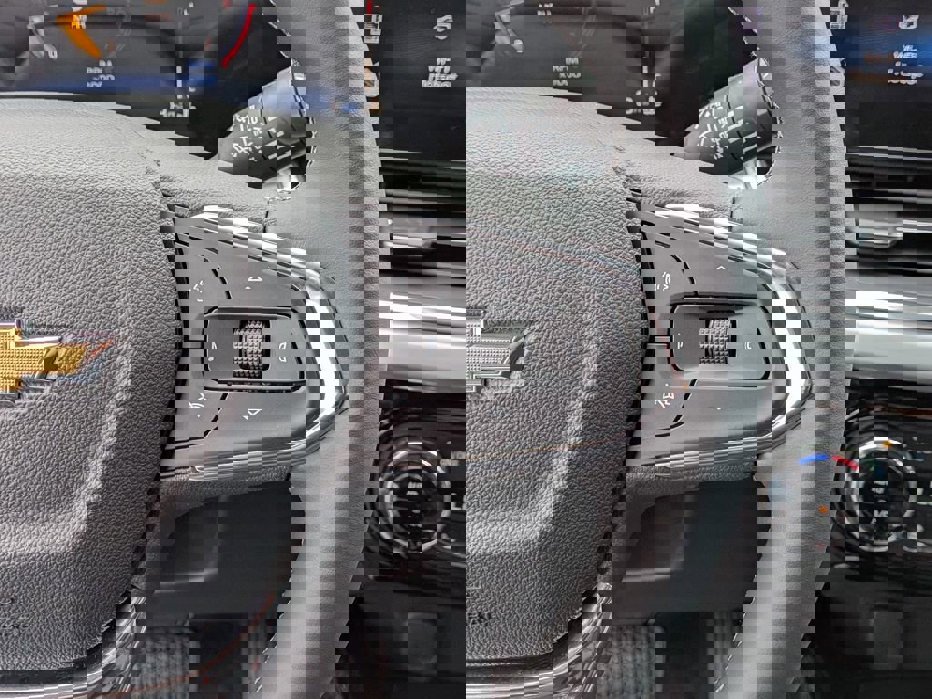 New 2026 Chevrolet Trax LT w/ Sunroof Package FWD image 19