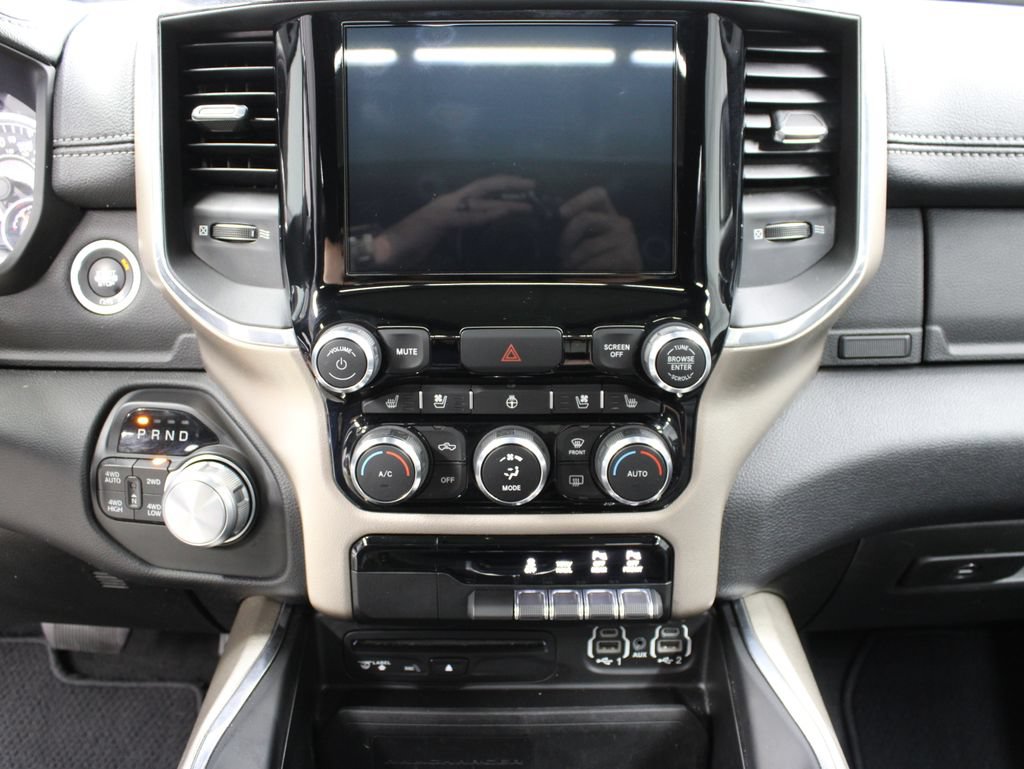 Used 2019 RAM 1500 Laramie AWD/4WD image 19