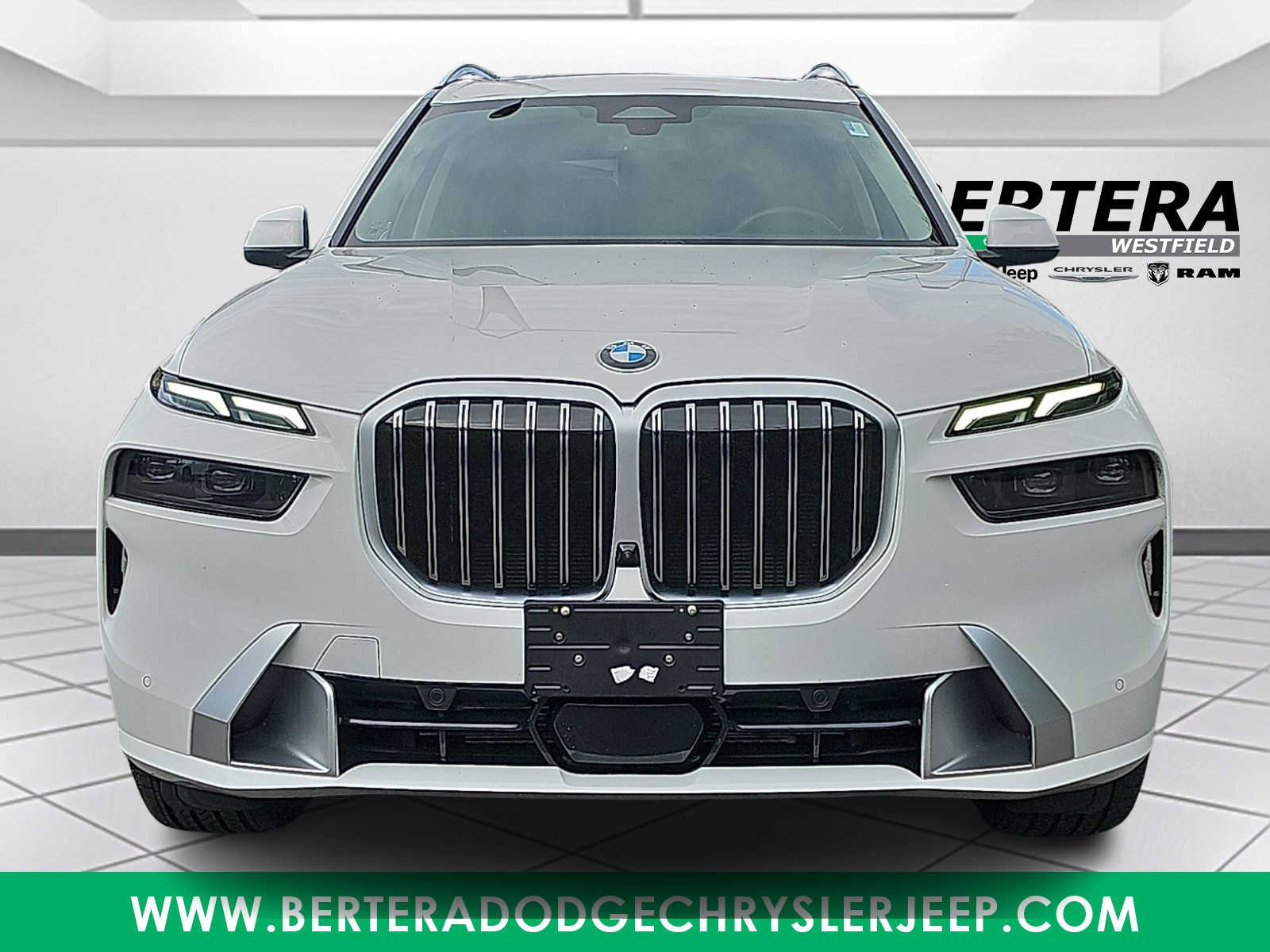 Used 2026 BMW X7 xDrive40i AWD/4WD image 2