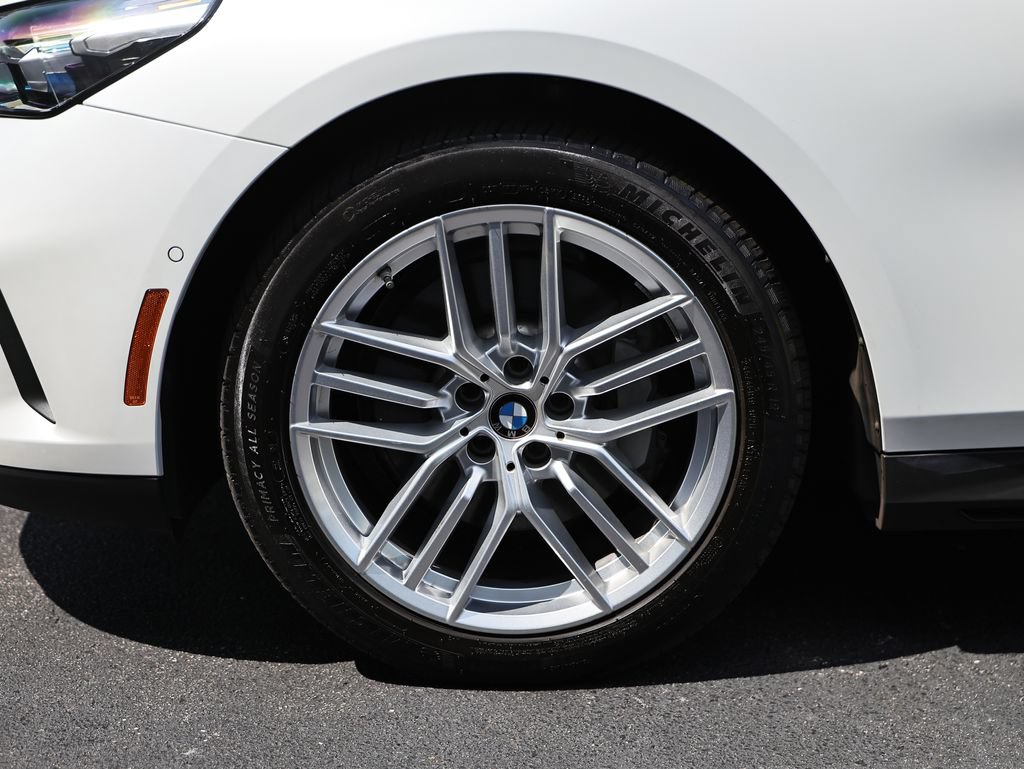 Used 2024 BMW 530i xDrive w/ Premium Package AWD/4WD image 9