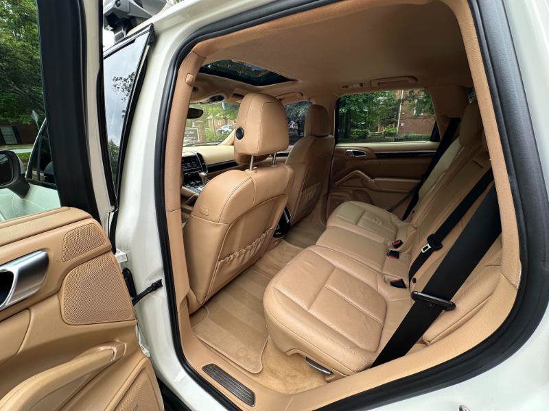 Used 2011 Porsche Cayenne S AWD/4WD image 19
