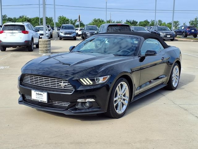Used 2017 Ford Mustang Premium w/ Equipment Group 201A RWD video 3