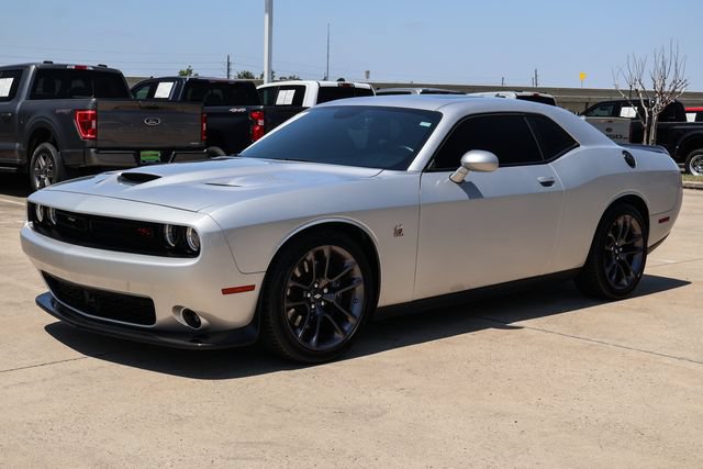 Used 2023 Dodge Challenger R/T Scat Pack w/ Plus Package RWD image 3