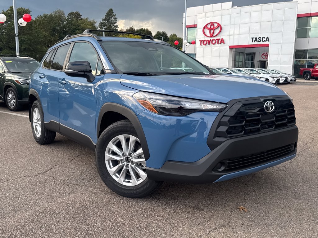 New 2026 Toyota Corolla Cross LE
