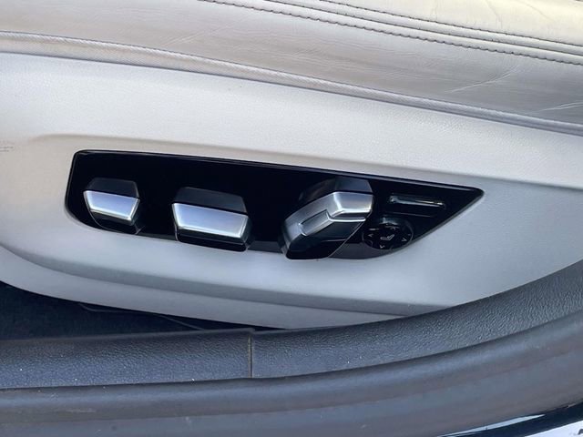 Used 2022 BMW 530i w/ M Sport Package image 15