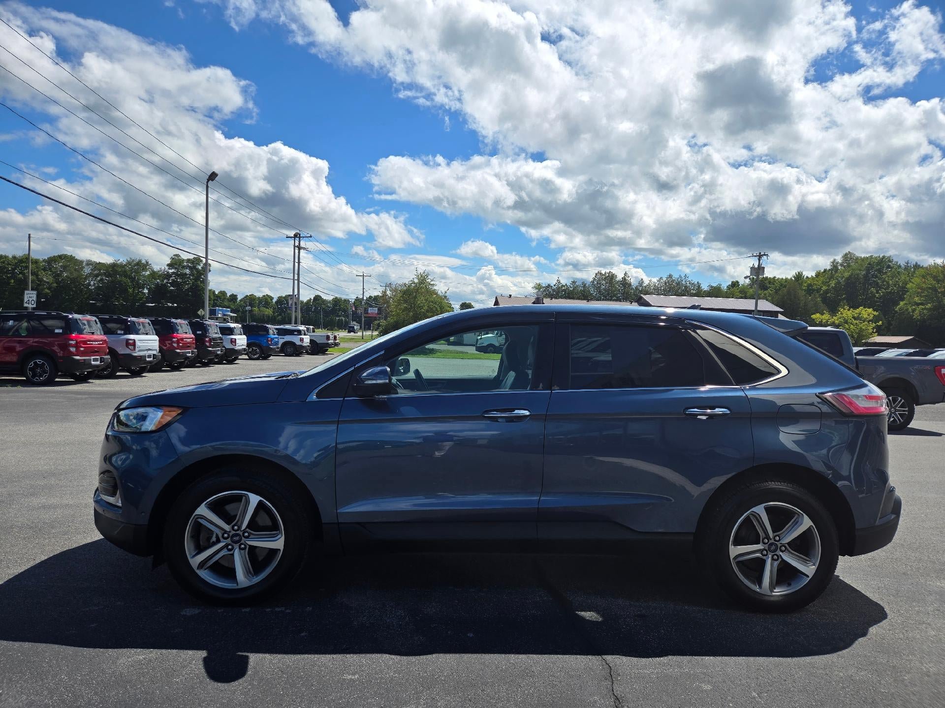 Used 2019 Ford Edge Titanium w/ Equipment Group 301A AWD/4WD image 5