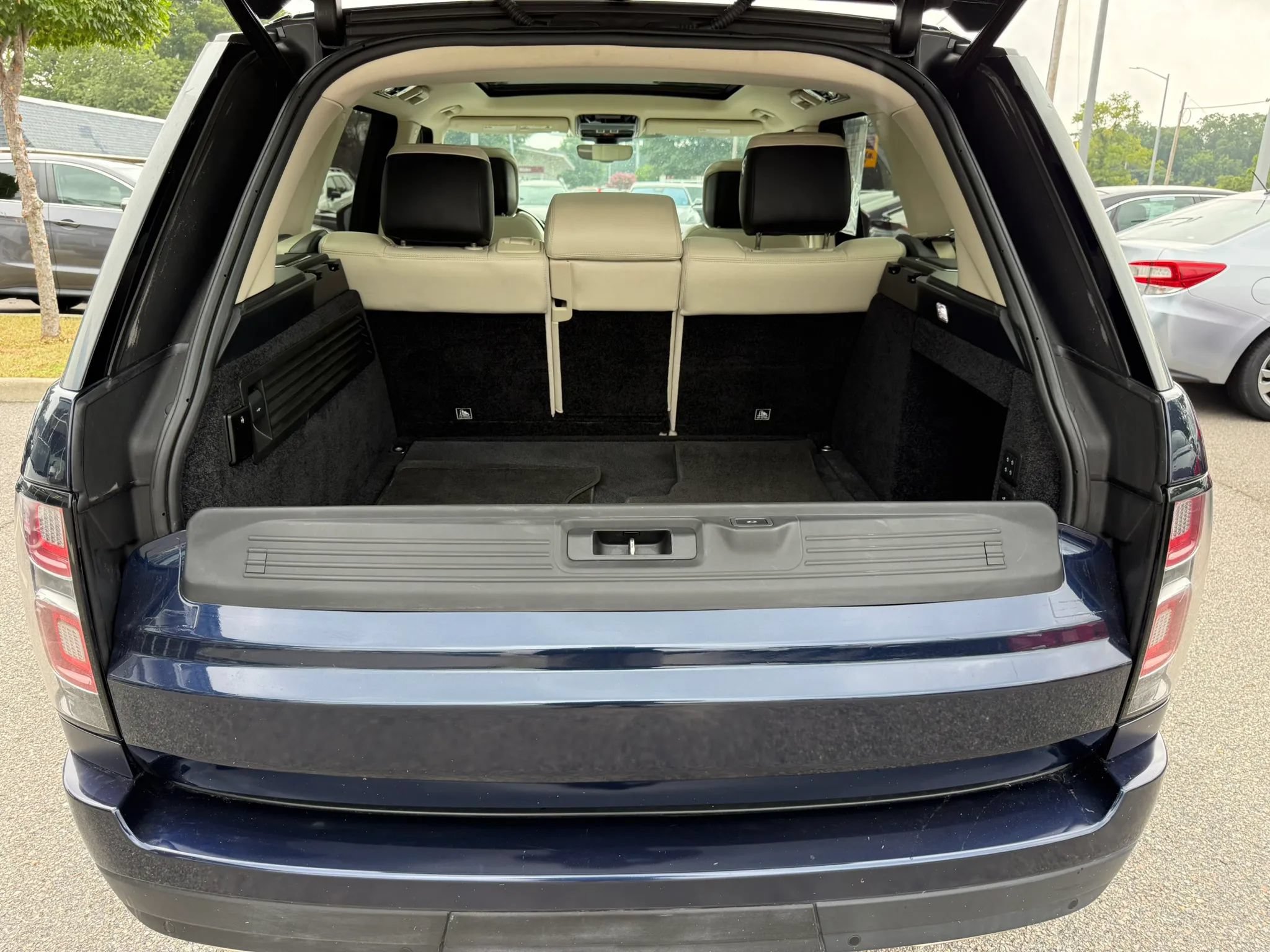 Used 2018 Land Rover Range Rover HSE AWD/4WD image 30