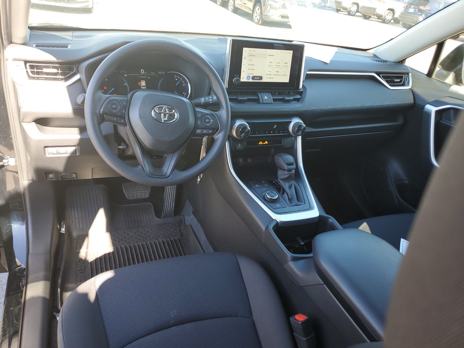 Certified 2025 Toyota RAV4 LE AWD/4WD image 10