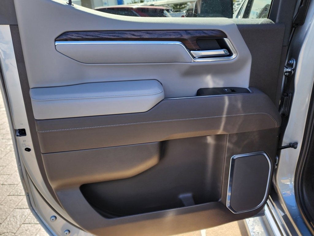 New 2026 GMC Sierra 1500 SLT w/ SLT Premium Plus Package image 42