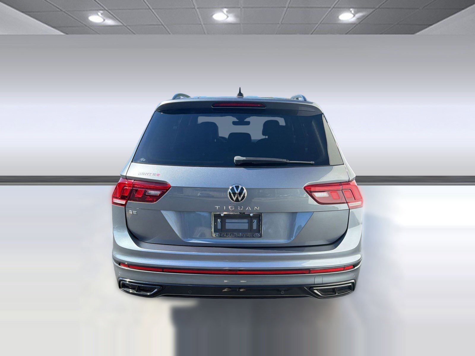 Used 2022 Volkswagen Tiguan SE R-Line FWD image 8