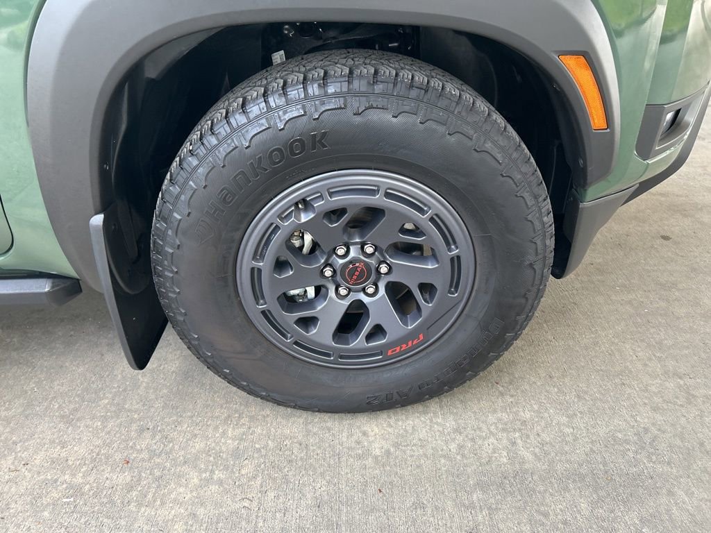 Used 2025 Nissan Frontier Pro-X RWD image 23
