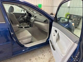 Used 2010 Toyota Camry FWD image 9