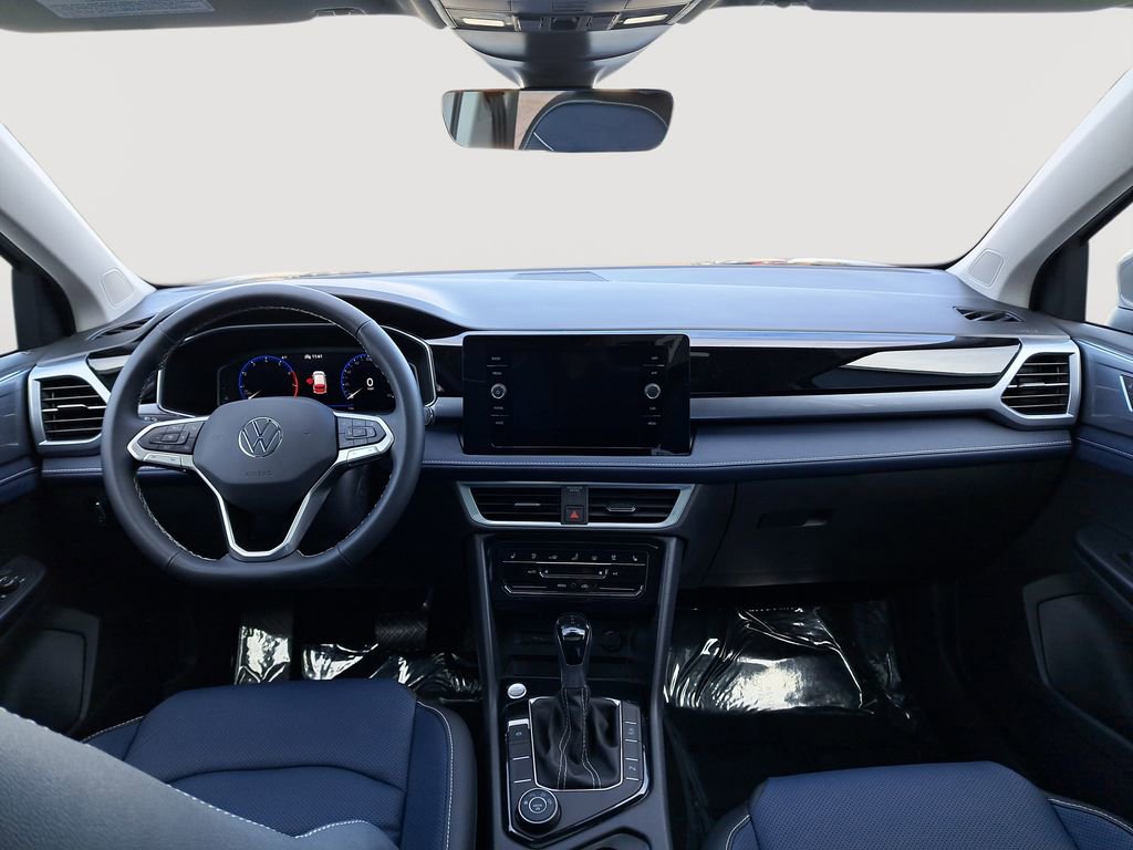 New 2025 Volkswagen Taos SEL image 19